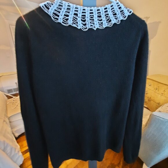 Cashmere cardigan, re-imagined with addition of Victorian hand crocheted collar - Picture 6 of 6